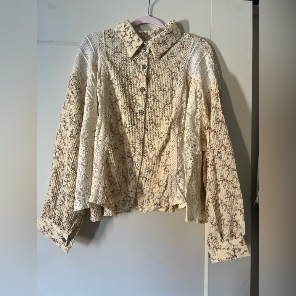 POL Cream Floral Lace Panel Button-Down Shirt
